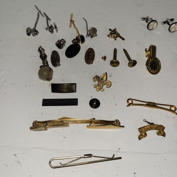 Vtg Pins Gold Silver Costume Jewelry Pins & More Military US USA Preppy Dapper - Picture 7 of 8